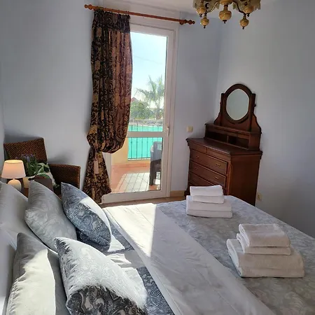 терраса с барбекю Wi -fi парковка детский бассейн Costa Adeje (Tenerife)