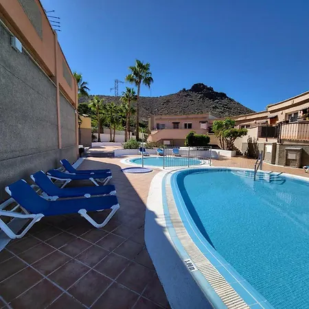 терраса с барбекю Wi -fi парковка детский бассейн * Costa Adeje (Tenerife)