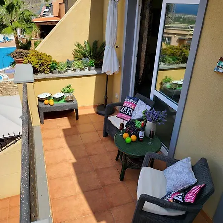 терраса с барбекю Wi -fi парковка детский бассейн * Costa Adeje (Tenerife)
