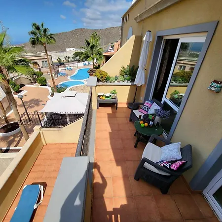 терраса с барбекю Wi -fi парковка детский бассейн * Costa Adeje (Tenerife)